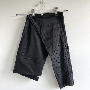 VIctoria's Secret Knockout Athletic Leggings, Size Large, Black